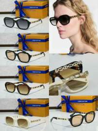 Picture of Louis Vuitton Sunglasses _SKUfw77817098fw